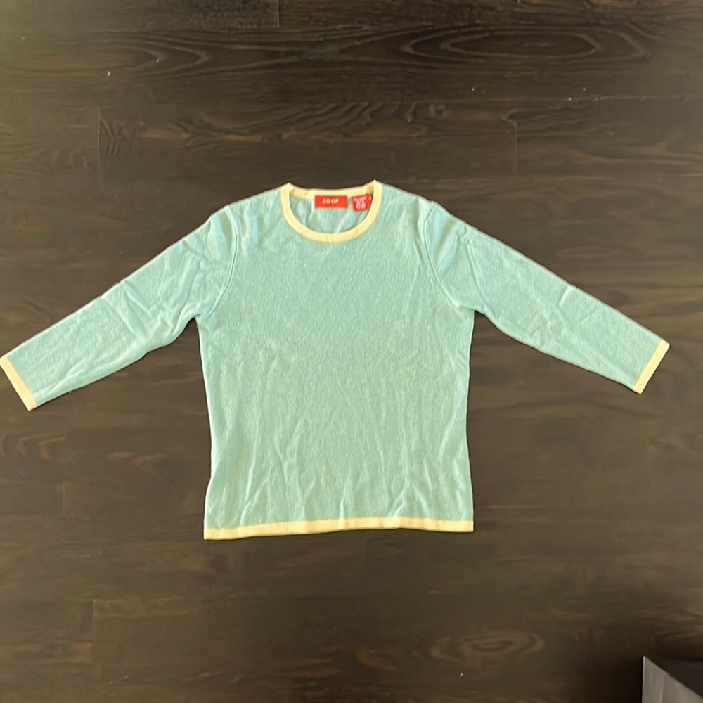 Barneys NY Co-op cashmere sweater size m